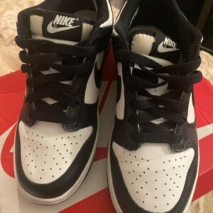 Nike Classic Dunks Black and White Athletic Shoes